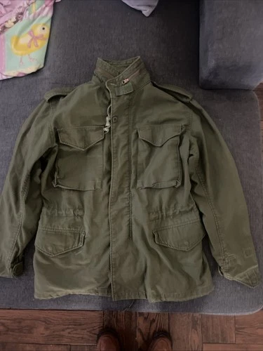 Alpha Industries OG-107 US Military M-65 Field Jacket Vietnam War Era Vintage