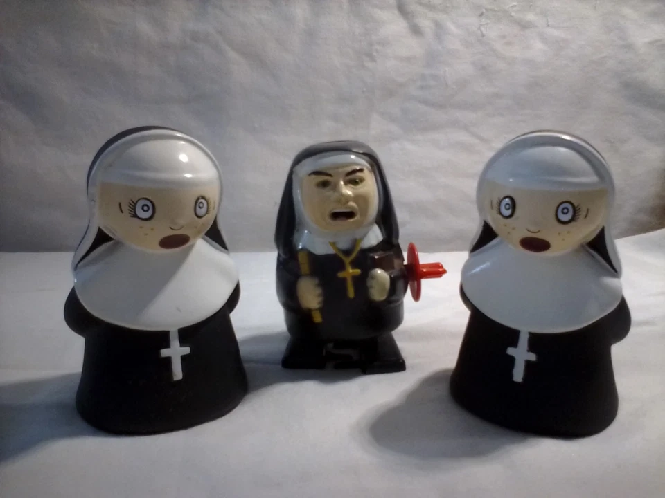 Over 100 Nostalgic Pieces of  Classic  and  Vintage Toy Box Toys Every Kid Loved - Image 2 of 4