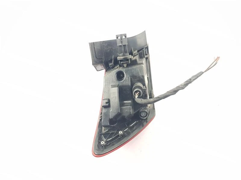 2019 SEAT LEON REAR TAIL LIGHT RH DRIVER SIDE 5 DOOR HATCHBACK 5F0945208F - Image 4 of 4