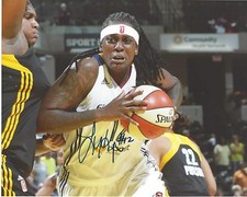 LYNETTA KIZER Signed 8 x 10 Photo WNBA Connecticut Sun Basketball FREE SHIPPING