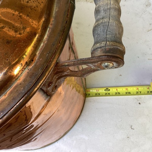 Vintage Copper Boiler Tub With Wood Handles Tub 22” (L)x 12” (W) x13”(H) - Picture 11 of 12