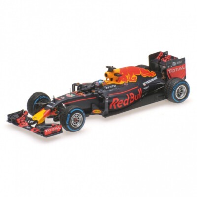 Tag Heuer Red Bull Carrera Digital 132 Accessories Minichamps Red