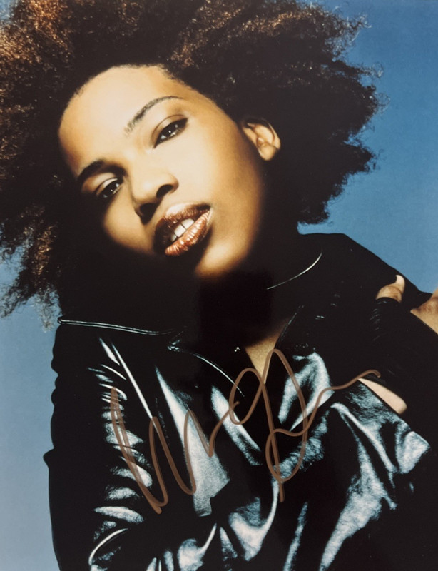Autographed Photo Macy Gray Signed Picture Singer Actress Neo Soul Reset Tour