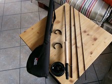 canne pêche à la mouche de voyage 9 pieds, soie 4/5.  4 brins, jamais servi.