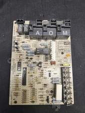 HK42FZ014- WORKING- TESTED Furnace Control Noard CEPL130437-01- Carrier