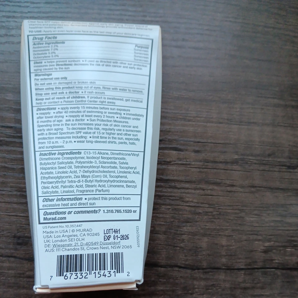 Abrigo transparente multivitamínico Murad amplio espectro FPS 50 | PA++++ 1,7 oz caducidad 26/01 Foto 2 de 2