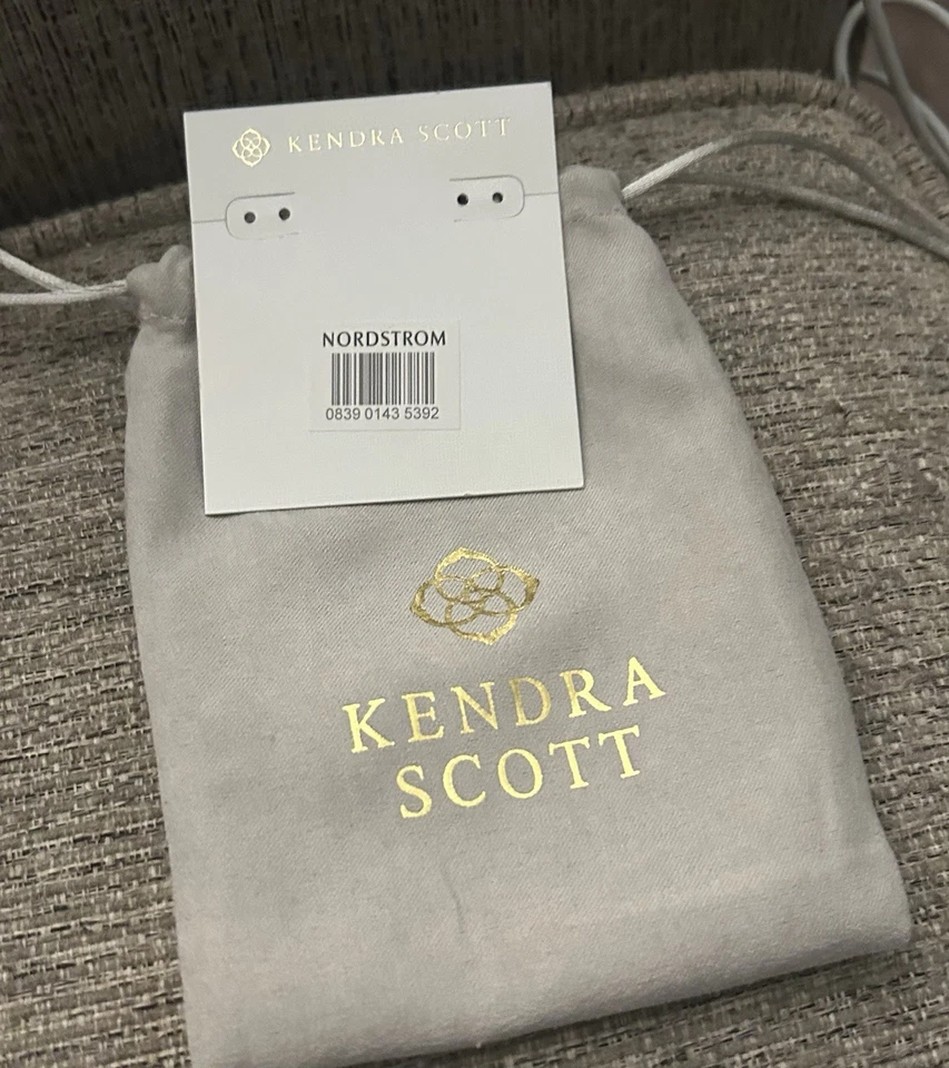 Висячие серьги Kendra Scott золотистый перламутр с чехлом - Изображение 2 из 3