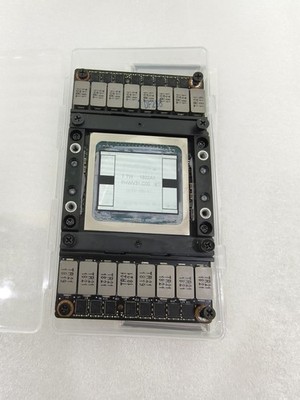 NVidia Tesla V100 SXM2 32GB 900-2G503-0010-000 300W PCIe3.0x16 Graphics Card
