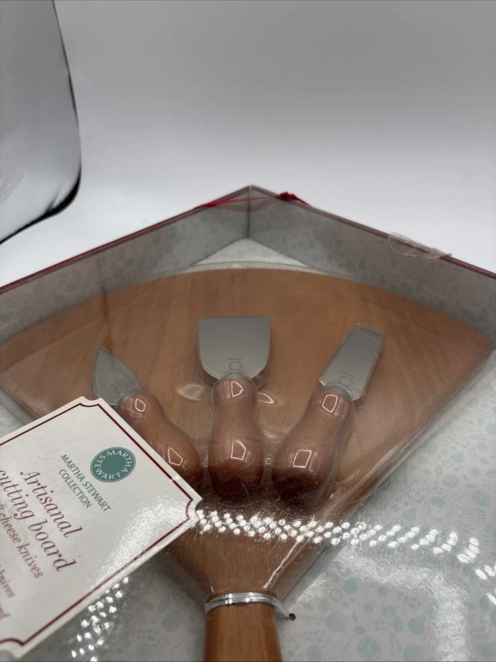 Martha Stewart Collection Cutting Board Artisanal W/ 3 Cheese Knives 13.75" - Image 2 of 4