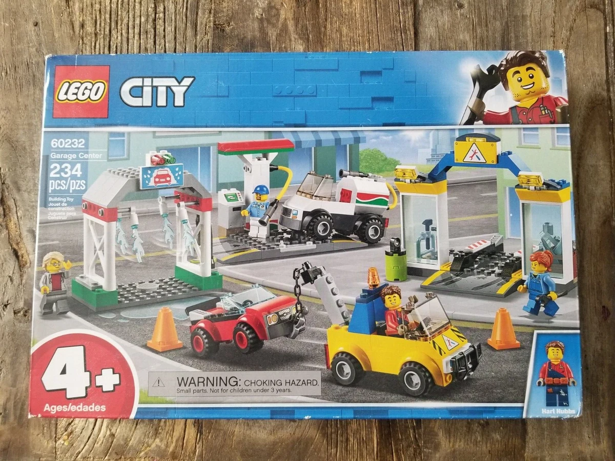 LEGO City: Garage Center (60232) 234 pcs - Ages 4+