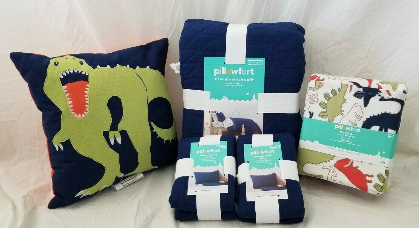 8 pc Pillowfort Dino Delight Full Quilt 