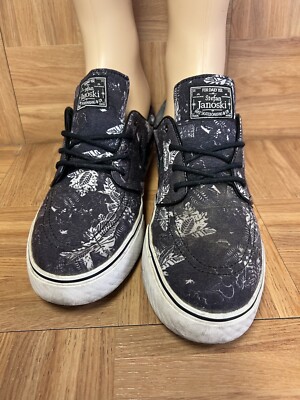 RARE🔥 Sz 11 - Nike Stefan Janoski Floral Black White Gum  display picture 1