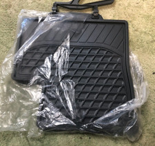 GENUINE NEW Smart Forfour 453 Rear Rubber Floor Mats 2 Piece black  A4536807003