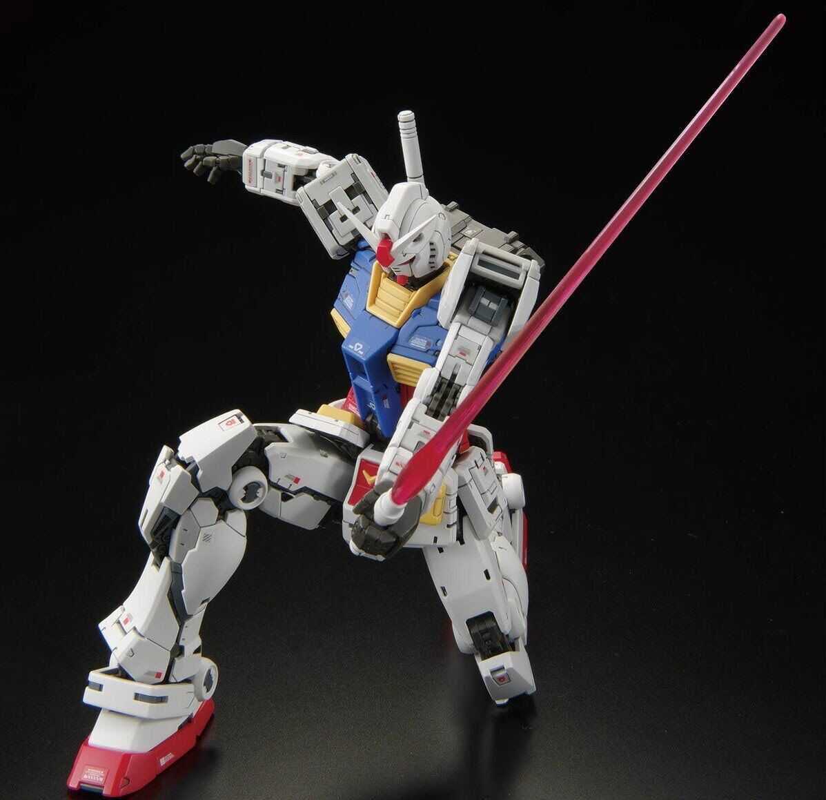 RG 40 RX-78-2 Gundam Ver. 2.0 Robot Real Grade 1/144 Model Kit