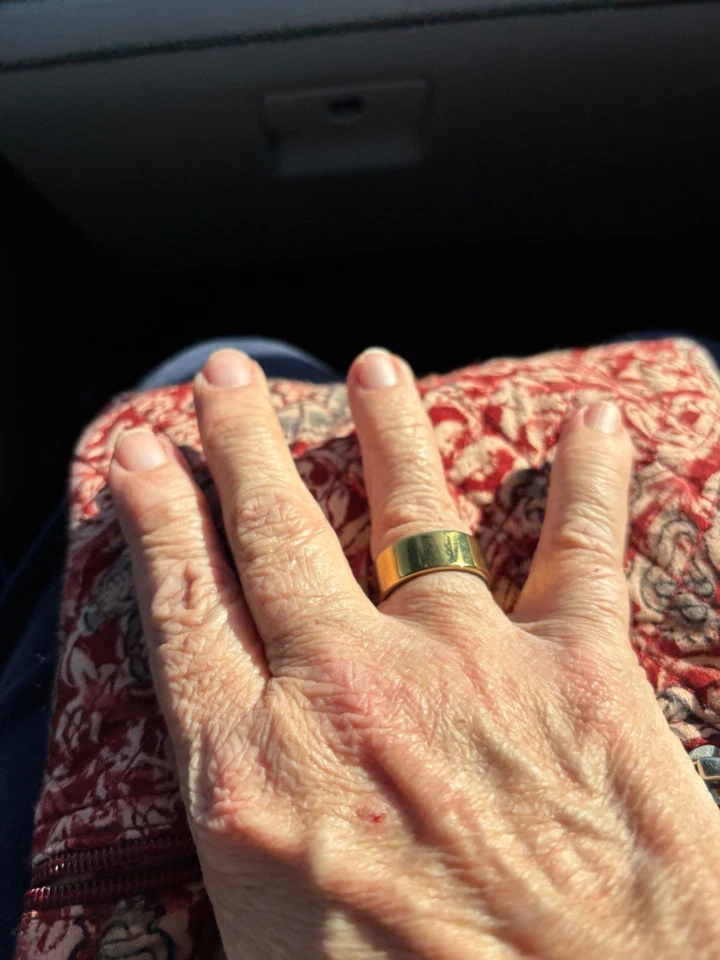 Anillo Ultrahumano AIR Anillo Inteligente Talla 7 Oro Aire Ultra Humano Foto 2 de 2