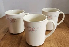Set of 3 Corning Corelle English Breakfast  Ear Shape Handle Coffee Mugs 3-7/8" 