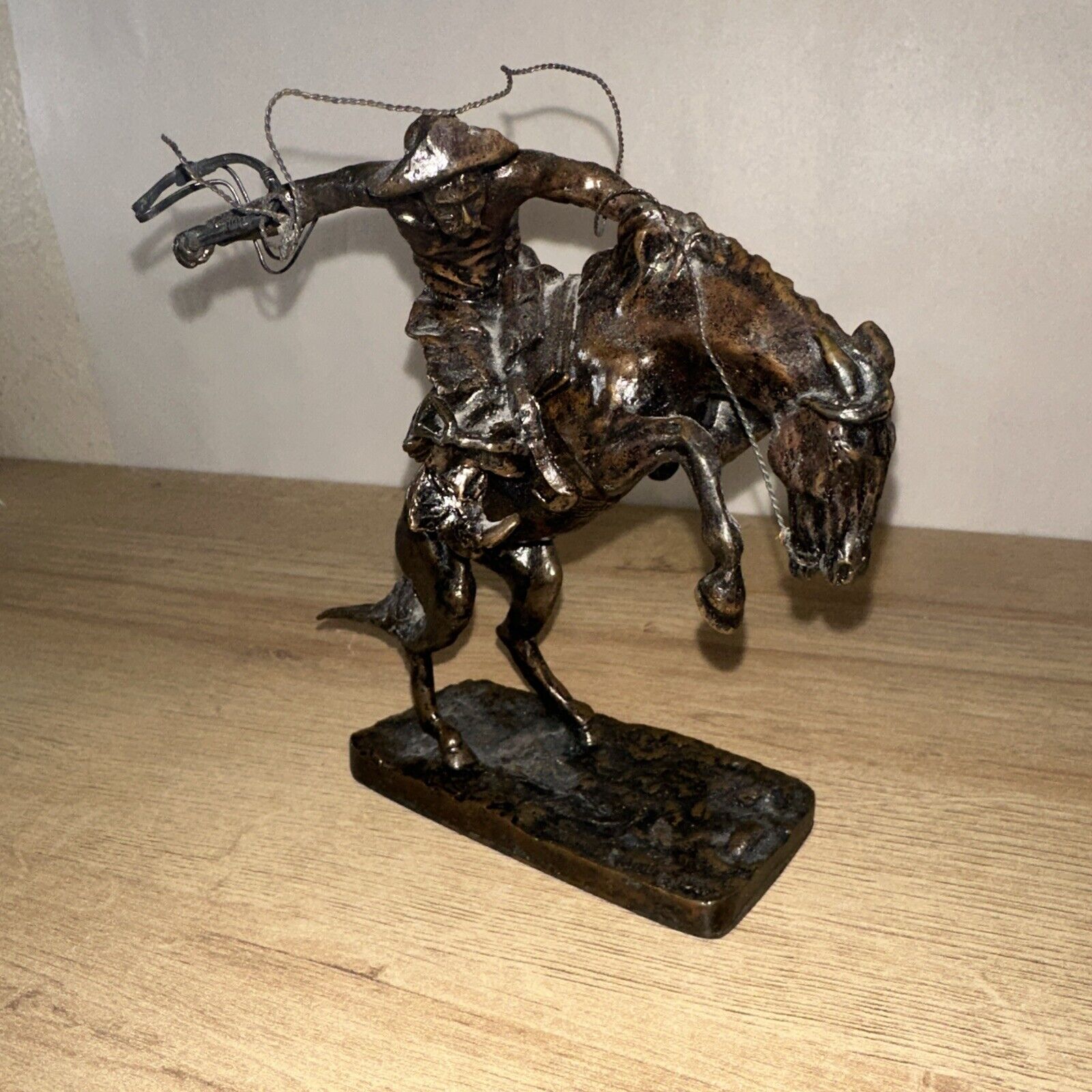 Picture 4 of 5