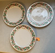 3 Vintage 1990 Sango Noel 8401 Holly and Ribbon Bells 10.5” Dinner Plates