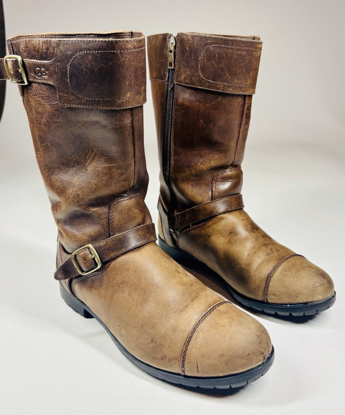 UGG Australia Leather Engineer Moto Boots Womens 9 Sheepskin Lined Distressed image 3