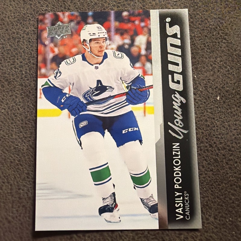 2021-22 Upper Deck Vasily Podkolzin Young Guns Rookie RC #481 Vancouver Canucks 