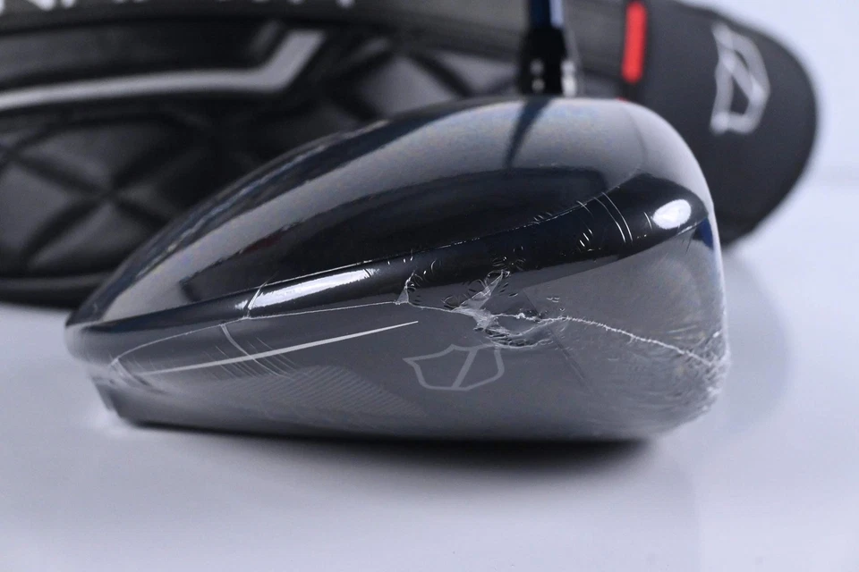 Wilson DYNAPWR 2025 Carbon Driver / 10.5 Degree / Stiff Flex Fujikura Ventus TR - Image 3 of 4