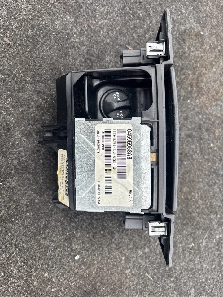 Chrysler 300 2005-2010 bandeja de cenizas con interruptores de calefacción de asiento, 04595968AB Foto 4 de 4