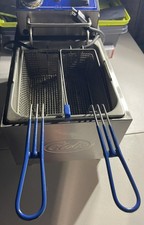 Globe PF10E 10 lb Stainless Steel Light Duty Electric Countertop Fryer