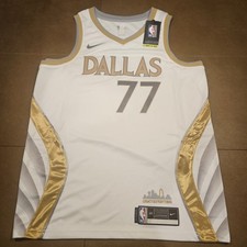 NWT Nike Luka Doncic Dallas Mavericks City Edition Jersey Mens L 48 CN1723-101