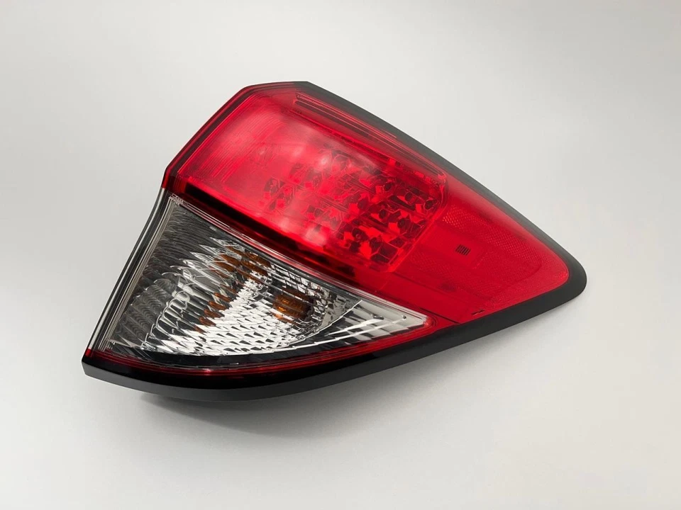 2019-2022 HONDA HR-V RIGHT TAILLIGHT QUARTER MOUNTED 1.8L AT AWD 34K -EX- 55340 - Image 2 of 4