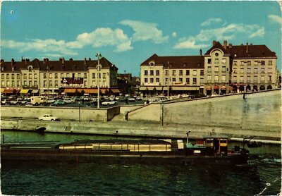 CPM Creil Place Carnot FRANCE (1014634)