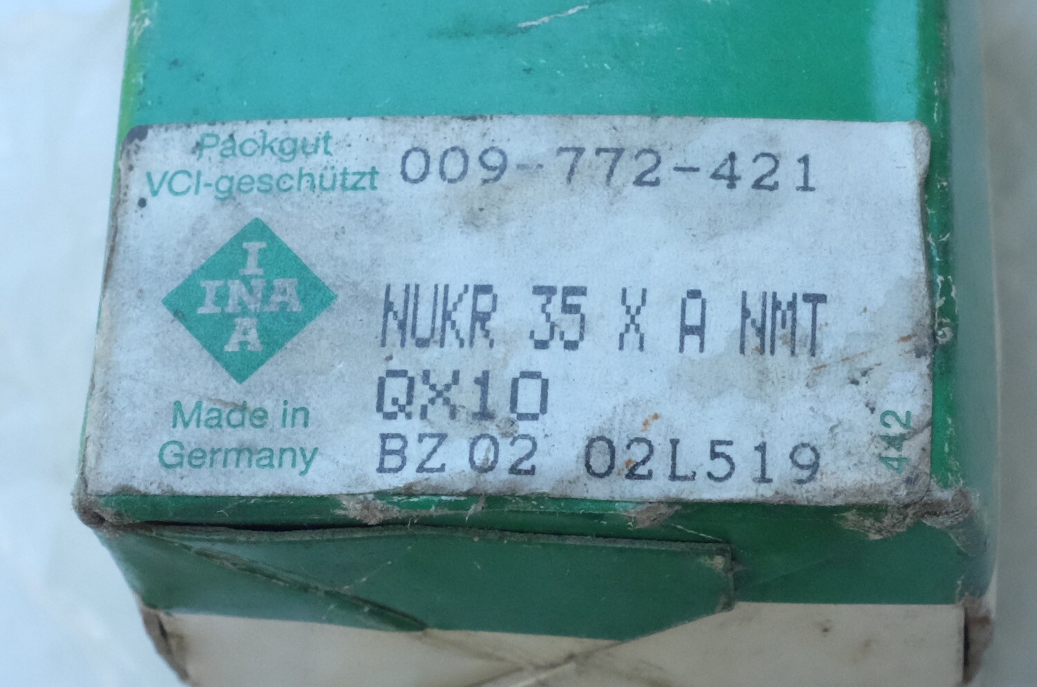 Galet de came avec axe INA NUKR35-X-A-NMT idéal pour guidage de convoyeur et robotique - 2