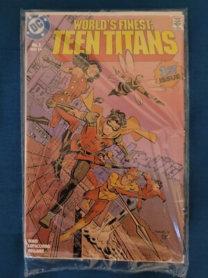 Worlds Finest Teen Titans #1 SDCC 2023 Samnee Retro Variant Limited to 500