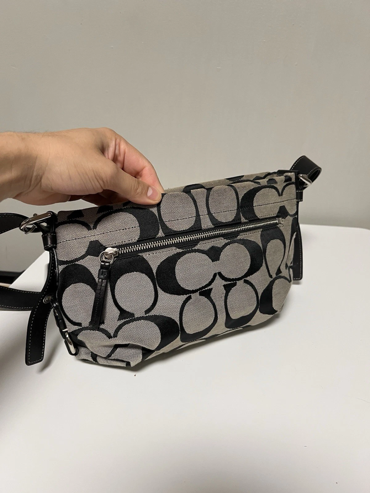 Borsa a tracolla firmata Coach F15068 marrone nero tela pelle