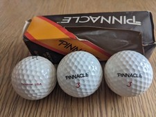 Golf balls - Vintage - 2x Pinnacle, 1 x Titleist