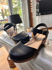 Clark s Clogs Size 10