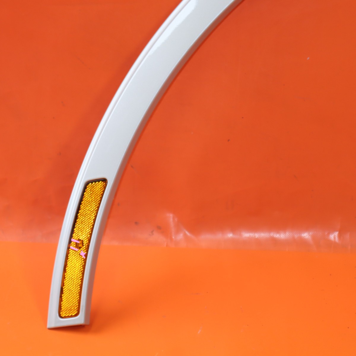 Bentley Bentayga 2016-2020 Front Left Fender P/N 36A853717E