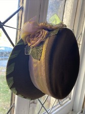 Vintage Women  s Felt Hat With Ribbon Embellishment  Box - Designer Anne Karol
