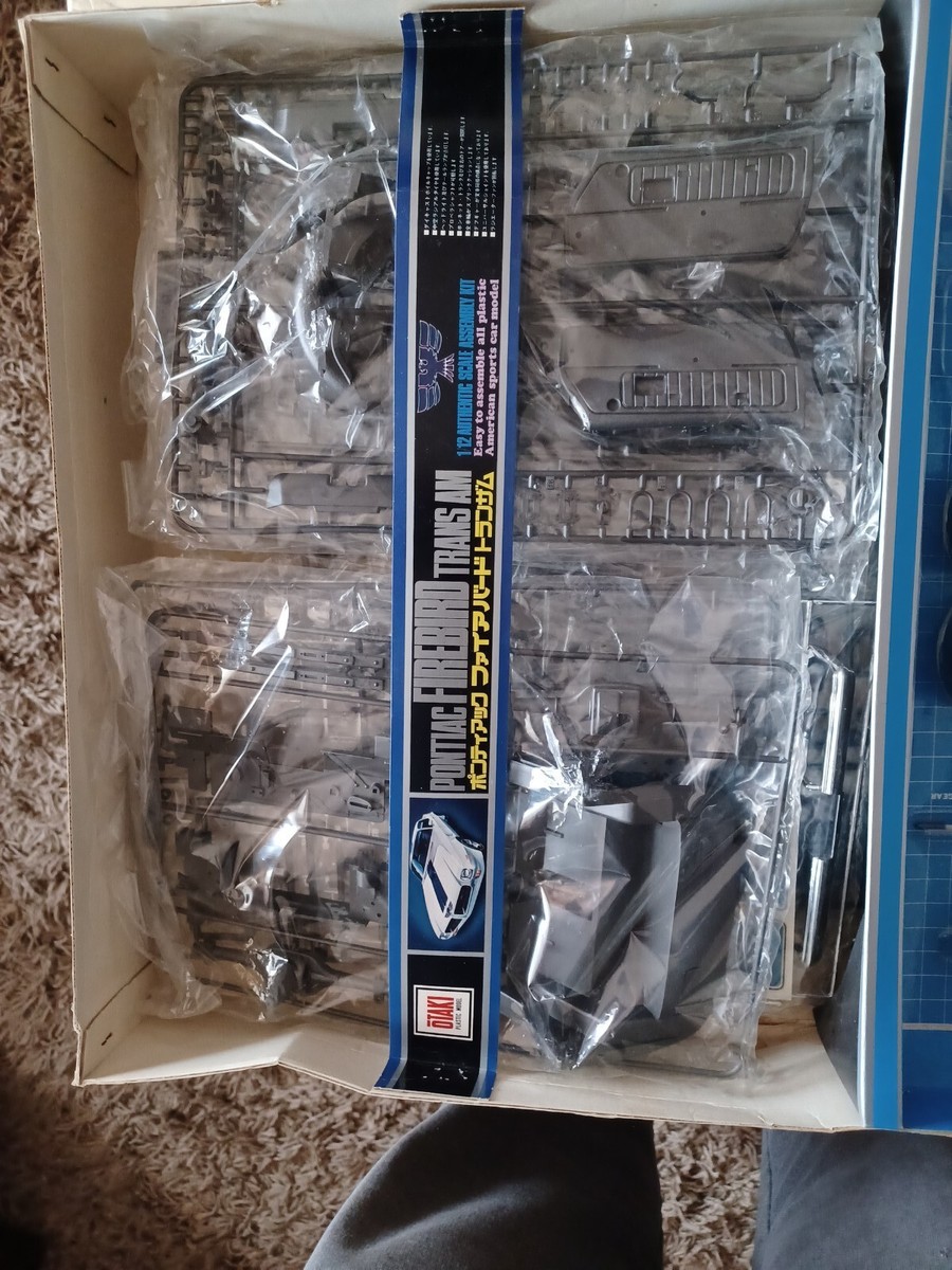 NOS Pontiac Firebird Trans Am Motorized Model Kit 1/12 Scale