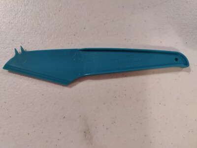 Vintage Tupperware Cheese Slicer Knife Spreader Turquoise Model 1223-4 ...