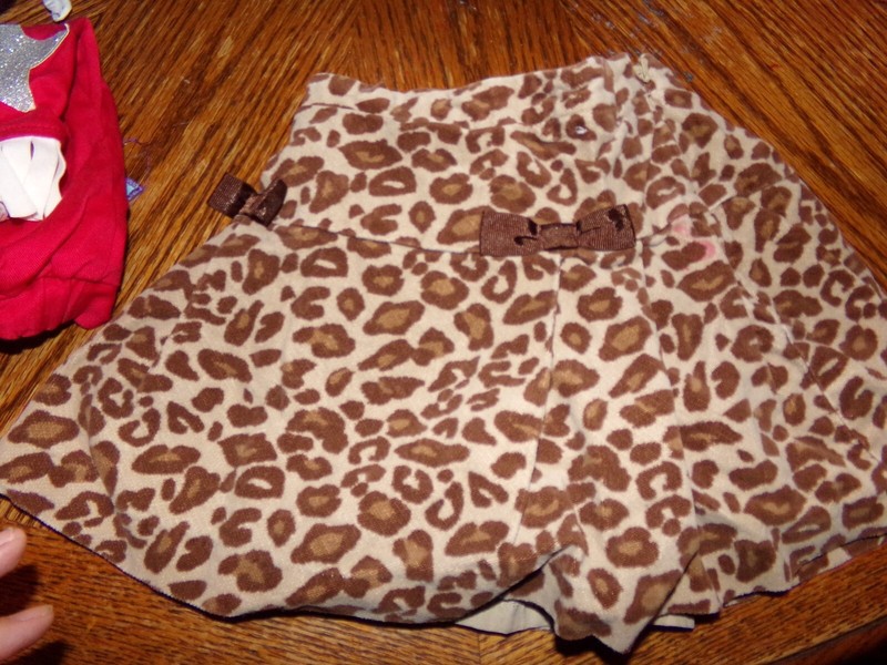+* GIRLS GYMBOREE SKIRT 4T -