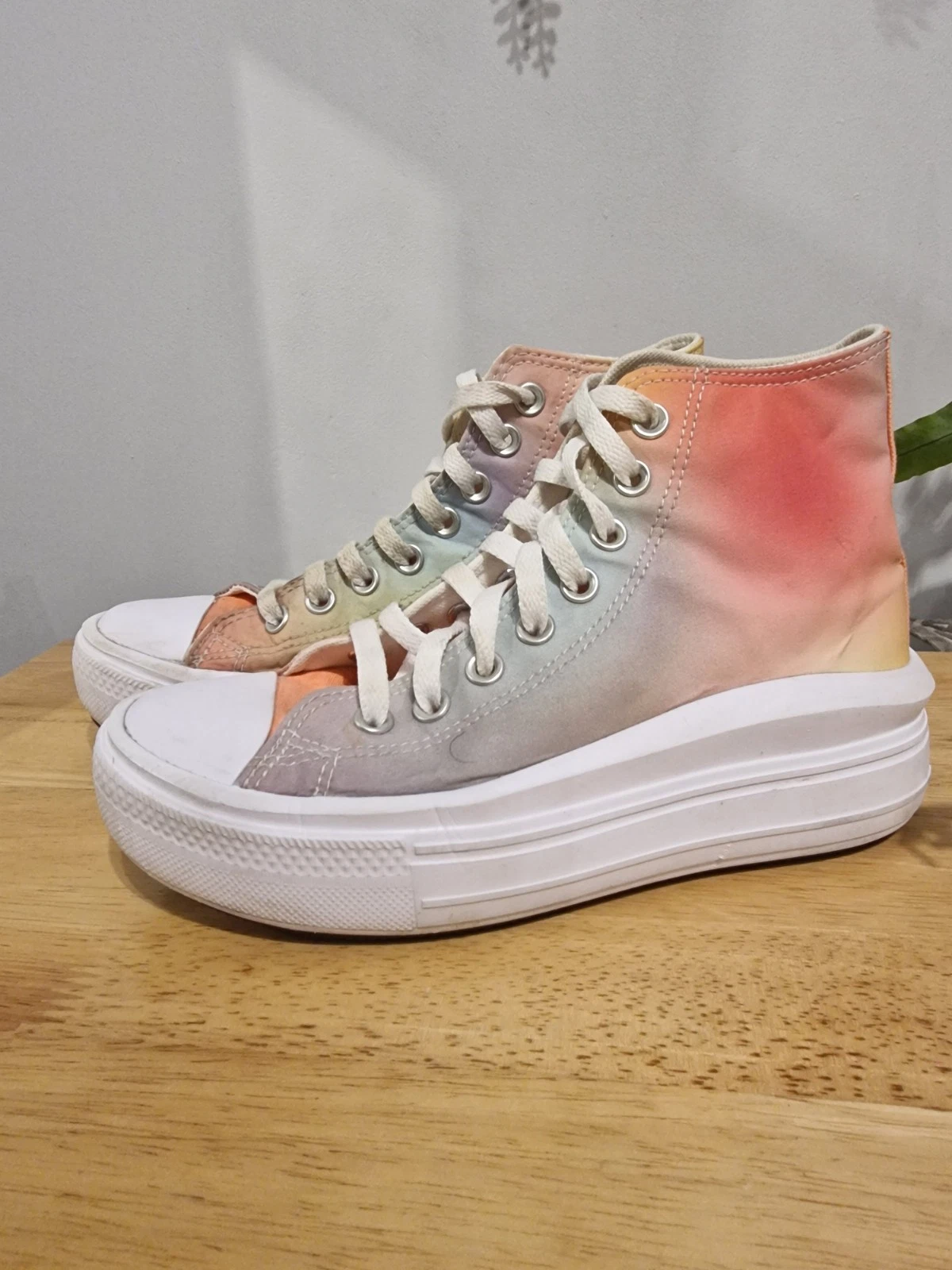 Converse High Top Move Rainbow taglia 5