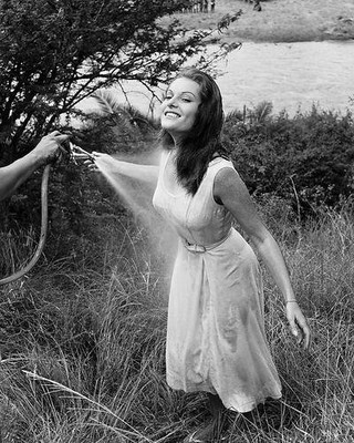 #ad #ad Belinda Lee 8x10 Publicity Photo Being Sprayed With Water On Movie Set $9.99