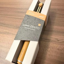 penna uni-ball ZENTO pietra ottone 0,5 mm nuova con scatola modello JDM firma UB-ZHT-05 JP