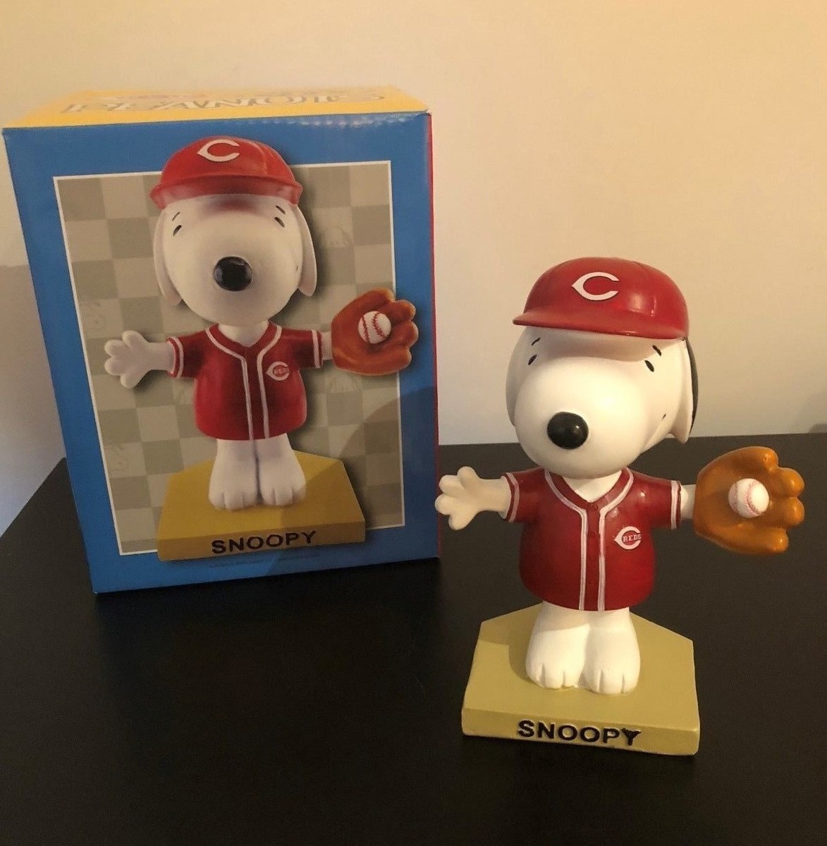 スヌーピー　ボブルヘッド　エンゼルス Snoopy Peanuts Bighead MLB Bobbleheads – National Bobblehead