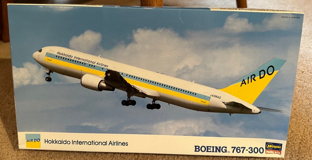 Hasegawa Boeing 767-300 Model Kit 1-200 Air Do 1999 10131