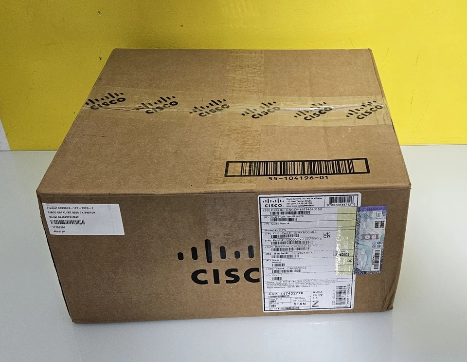 Cisco Catalyst C9200CX-12P-2X2G-E Switch PoE New 12P 2x 10G + 2x 1G fixed uplink - Image 2 of 4