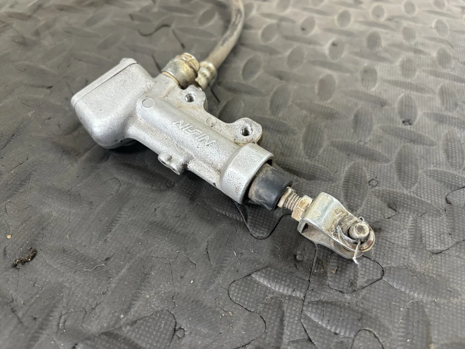 Kawasaki KX250 KX250F 2018 KX450 KX450F Kawasaki OEM pinza de freno trasera Foto 3 de 4