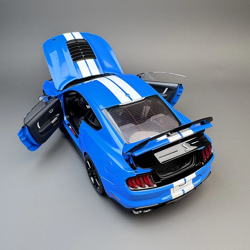 AUTOART 1:18 FORD MUSHANG SHELBY GT500 Car Model - Image 3 of 4