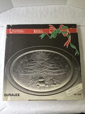 NIB DURALEX Christmas tree platter #3530 FRANCE Les Verreries De Saint Gobain