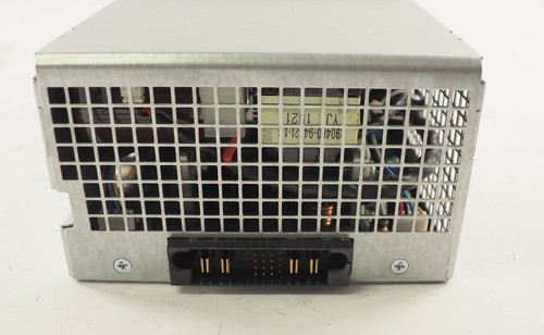 Baie de stockage sur disque EMC Corporation SAE avec 24 baies (pas de disque dur à l'intérieur) - Photo 9/9